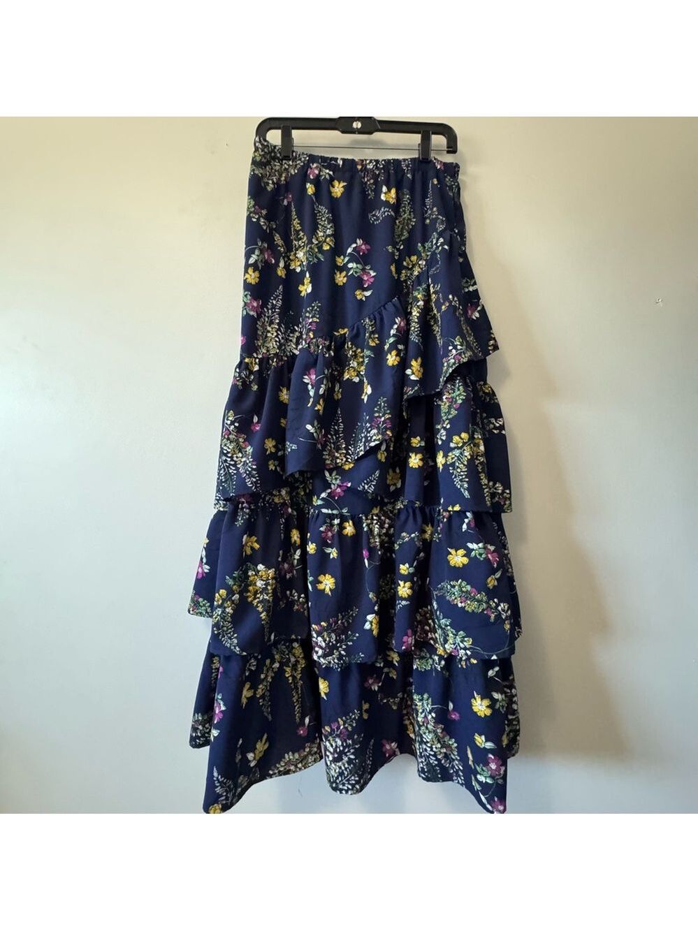 Anthropologie Luna boho Moon Floral Tiered Maxi Skirt in Navy Medium